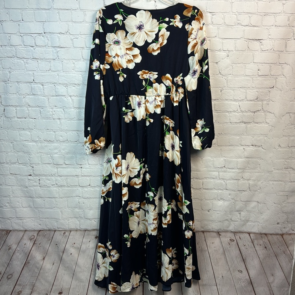 BloomChic Navy Floral Surplice Neck Lantern Sleeve Pocket Dress Plus Size 2X - Picture 7 of 7